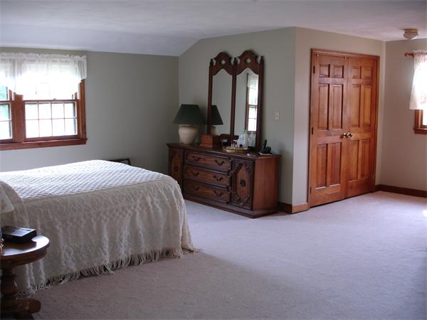 9 Tadmuck Road Westford, MA 01886 - Photo 19 of 30 Gallery Image 19