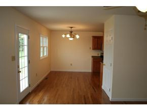 232 Boonesboro Road Gray, TN 37615 - Photo 5 of 6 Breakfast