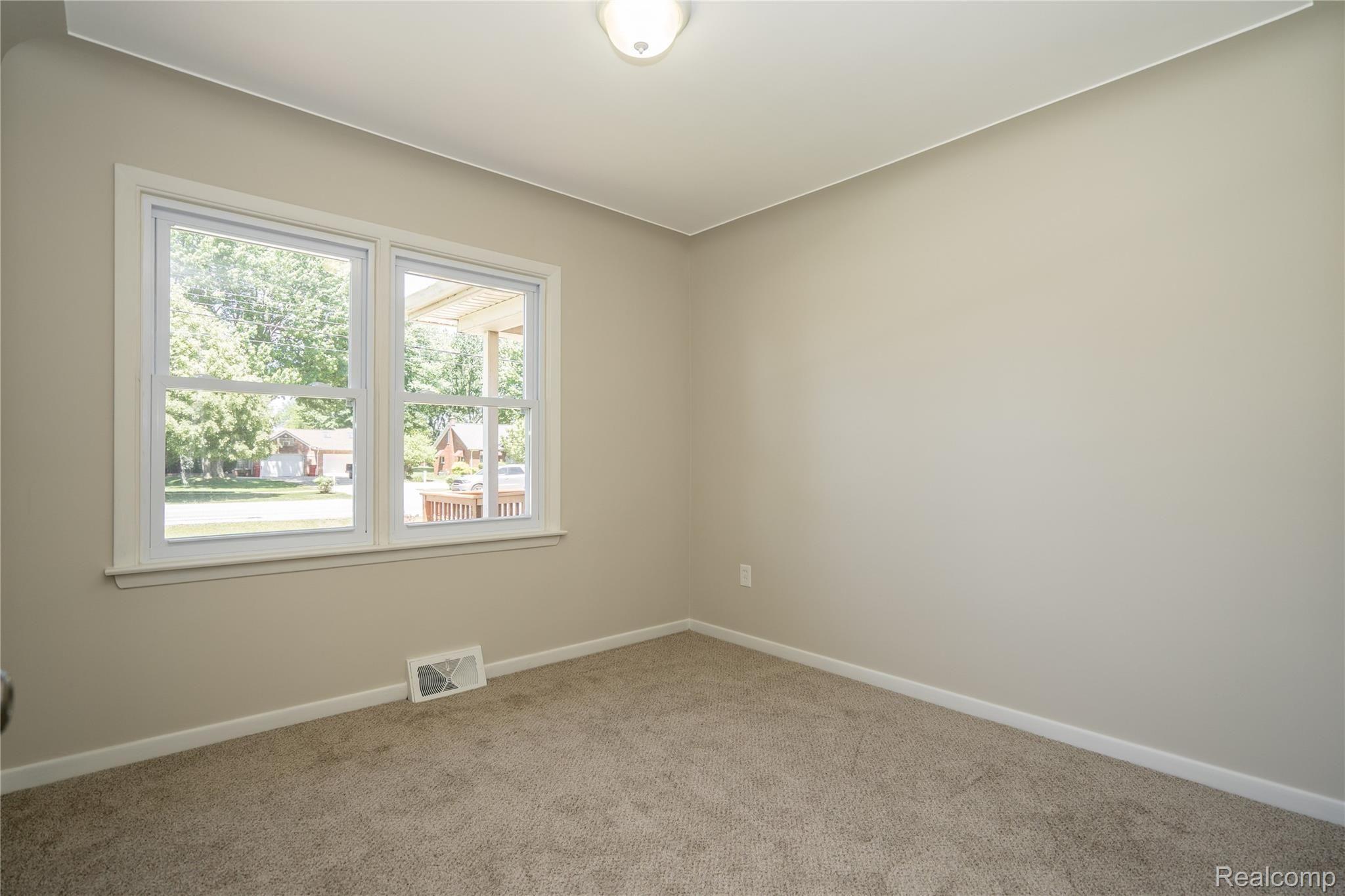 18320 21 Mile Road Macomb, MI 48044 - Photo 83 of 99 DSC03259.jpg