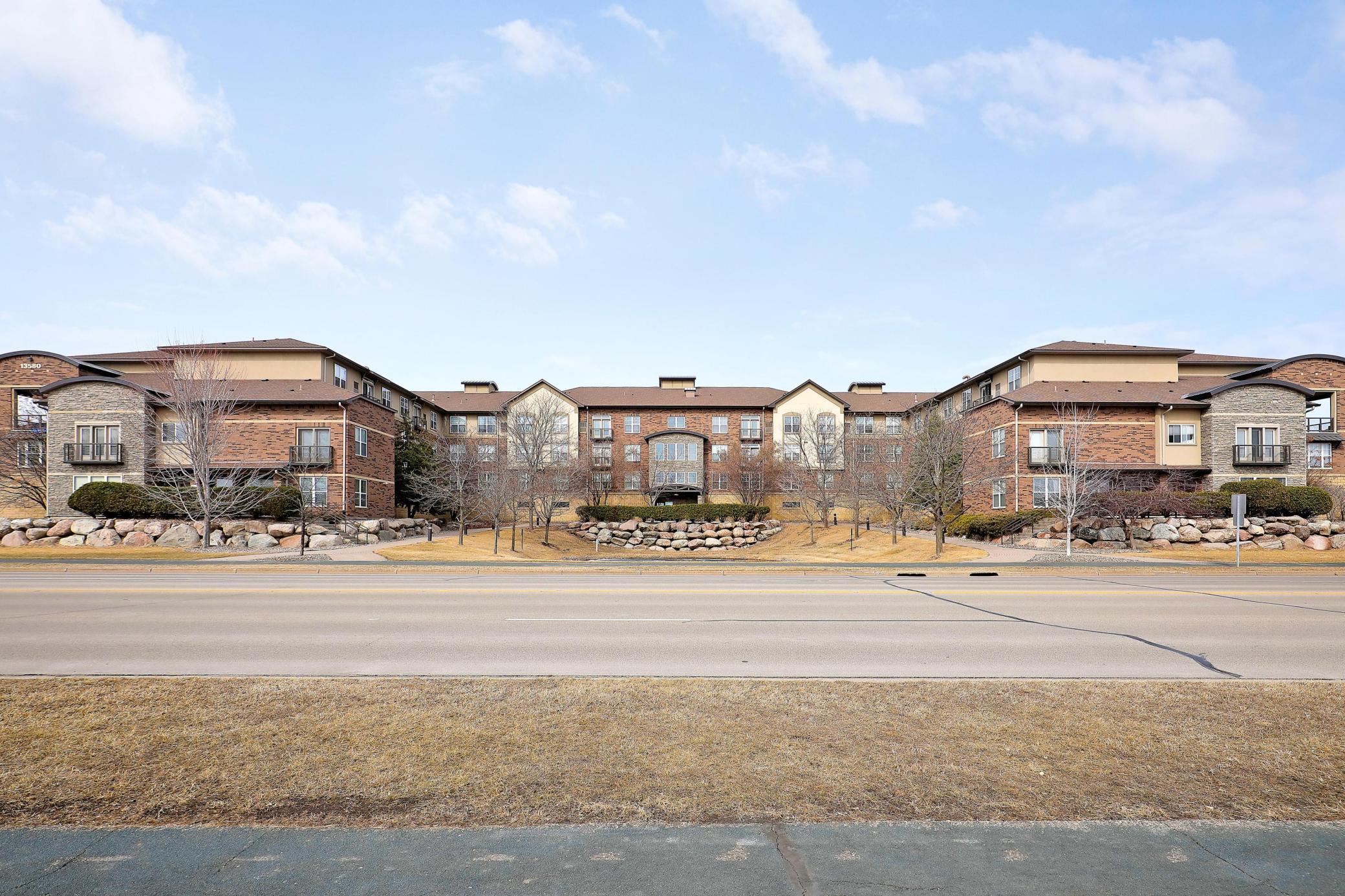 13580 Technology Dr., Unit 3112 Eden Prairie, MN 55344 - Photo 2 of 40