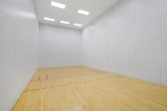 $219,900 | 13580 Technology Dr., Unit 3112, Eden Prairie, MN 55344