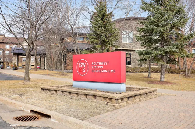 $219,900 | 13580 Technology Dr., Unit 3112, Eden Prairie, MN 55344