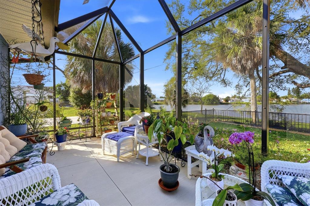 4452 Tortoise Road Venice, FL 34293 - Photo 2 of 38