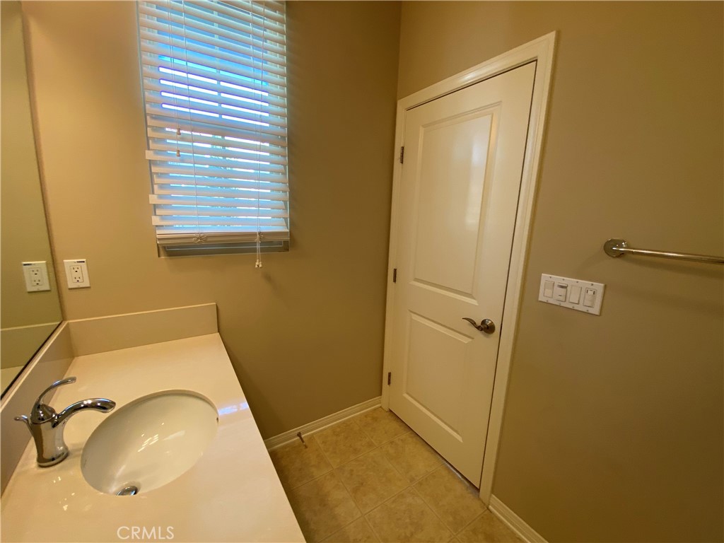 219 Overbrook Irvine, CA 92620 - Photo 24 of 32