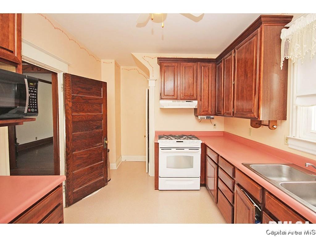 630 South State Street Springfield, IL 62704 - Photo 11 of 23
