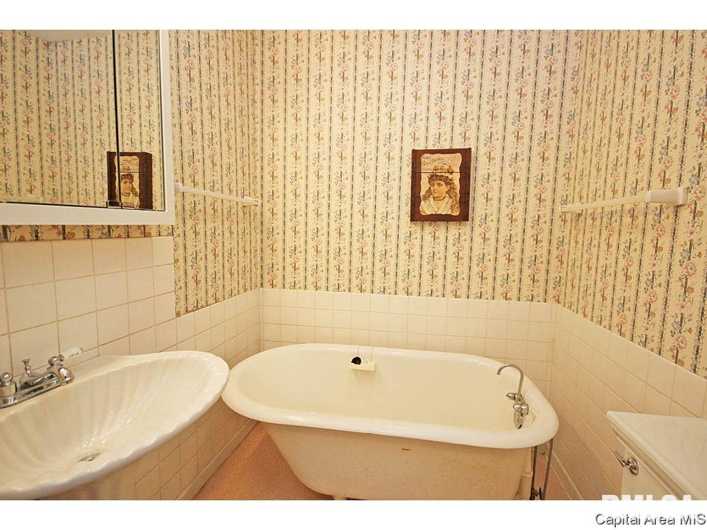 630 South State Street Springfield, IL 62704 - Photo 8 of 23