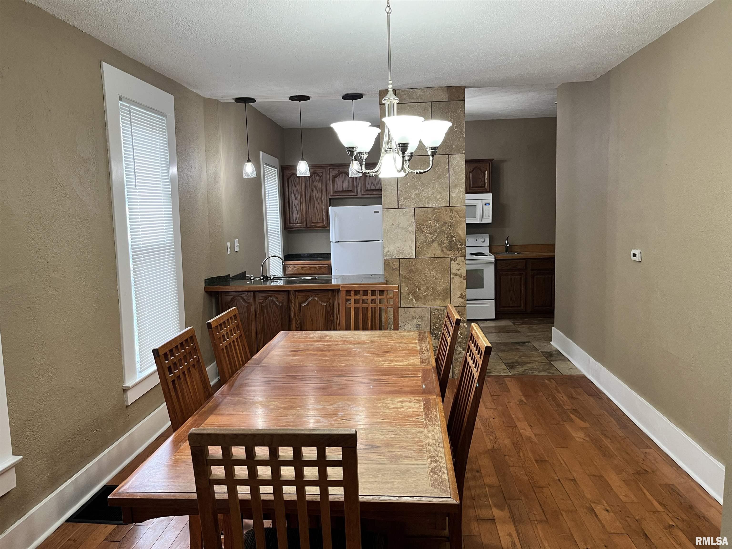 626 West Edwards Street Springfield, IL 62704 - Photo 3 of 11