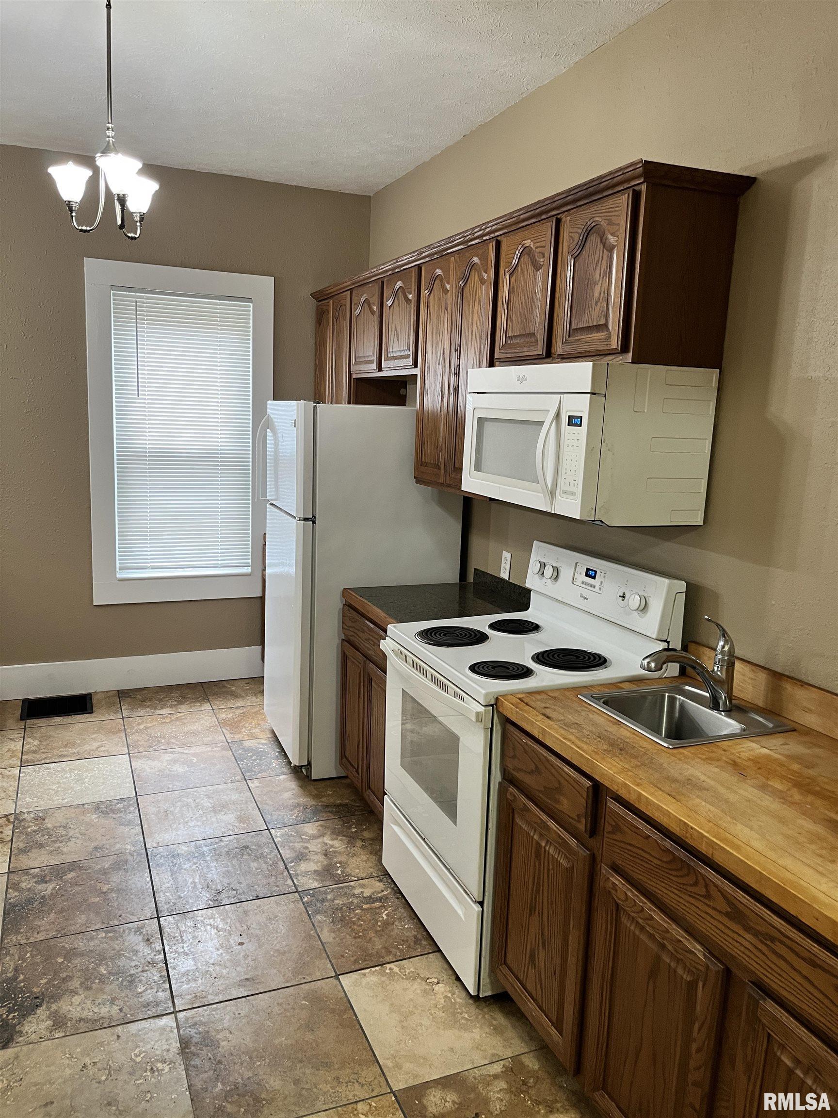 626 West Edwards Street Springfield, IL 62704 - Photo 4 of 11