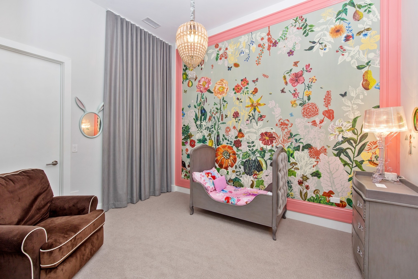 1124 West Adams Street, Unit PHW Chicago, IL 60607 - Photo 15 of 55 a room with toys and a couch