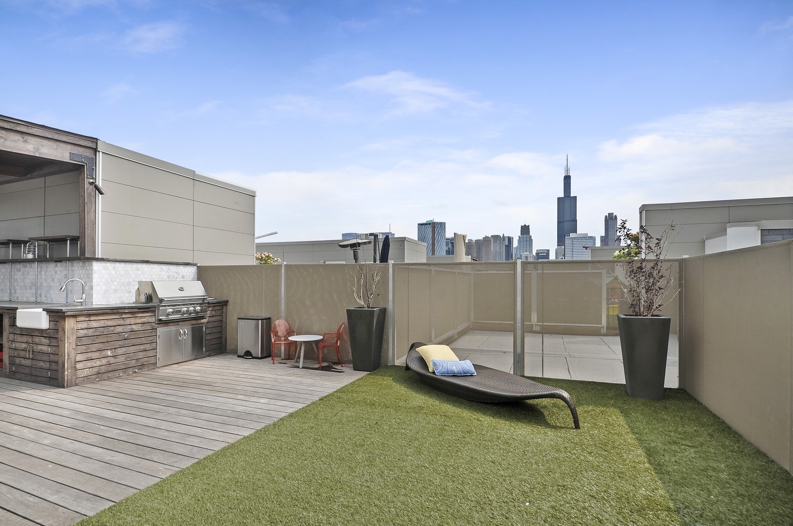 1124 West Adams Street, Unit PHW Chicago, IL 60607 - Photo 46 of 55 a view of a terrace with chairs