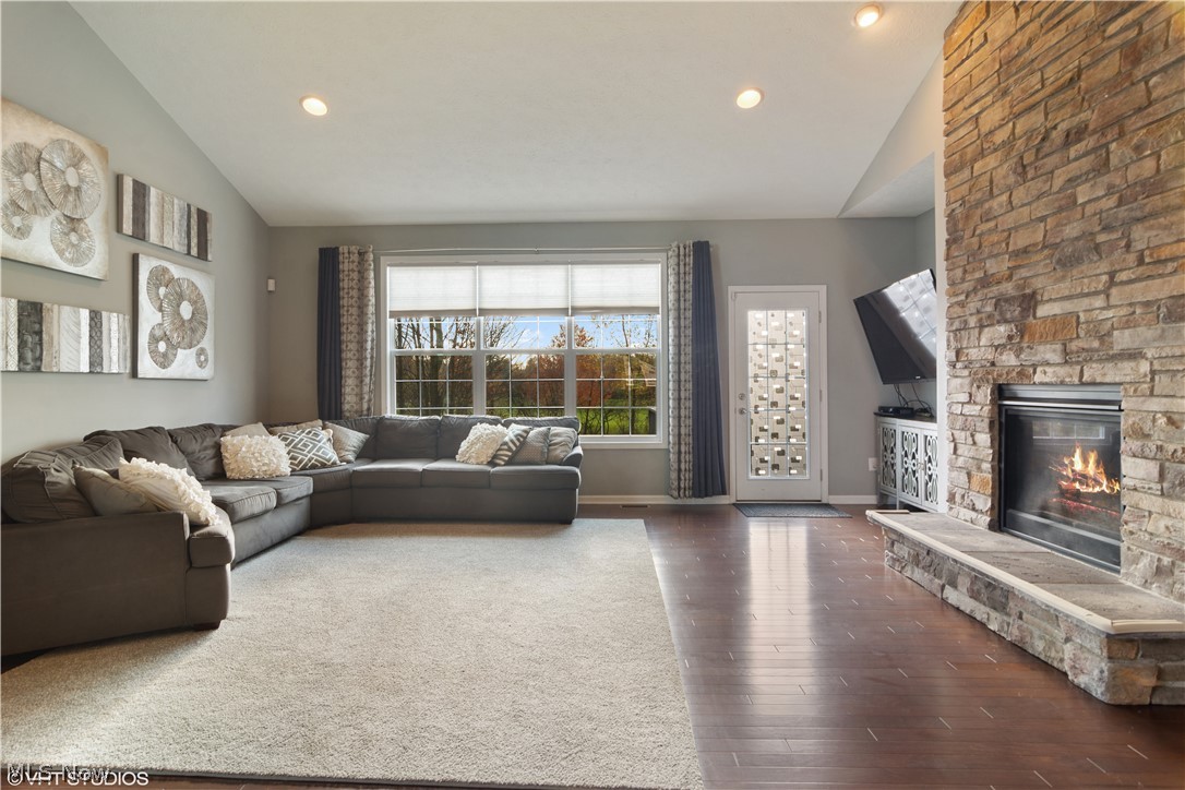 164 Burwick Road Cleveland, OH 44143 - Photo 9 of 27 Gallery Image 9