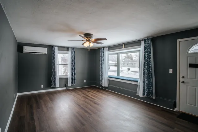 $259,900 | 1127 Cardinal Lane, Howard, WI 54313