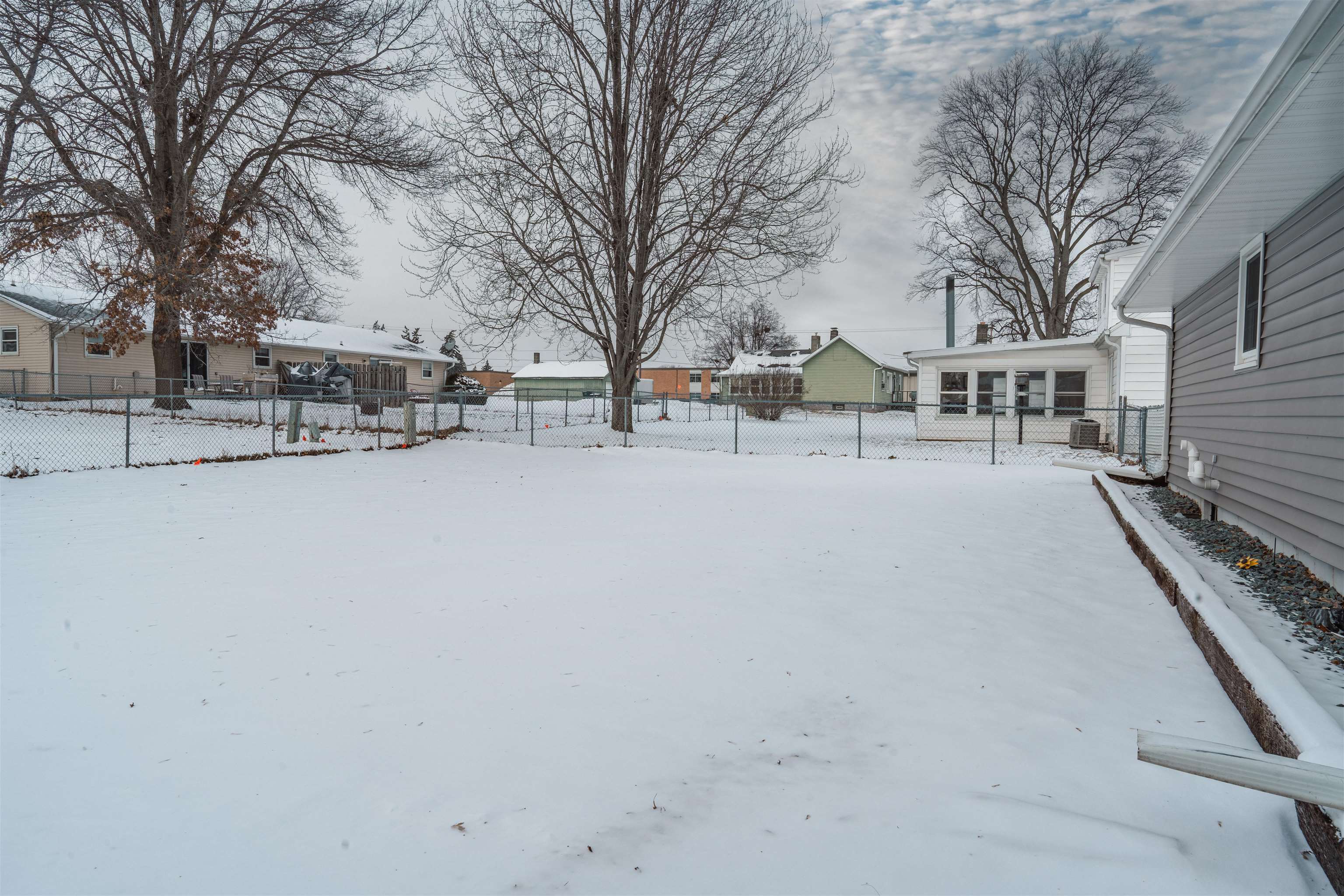 1127 Cardinal Lane Howard, WI 54313 - Photo 32 of 36