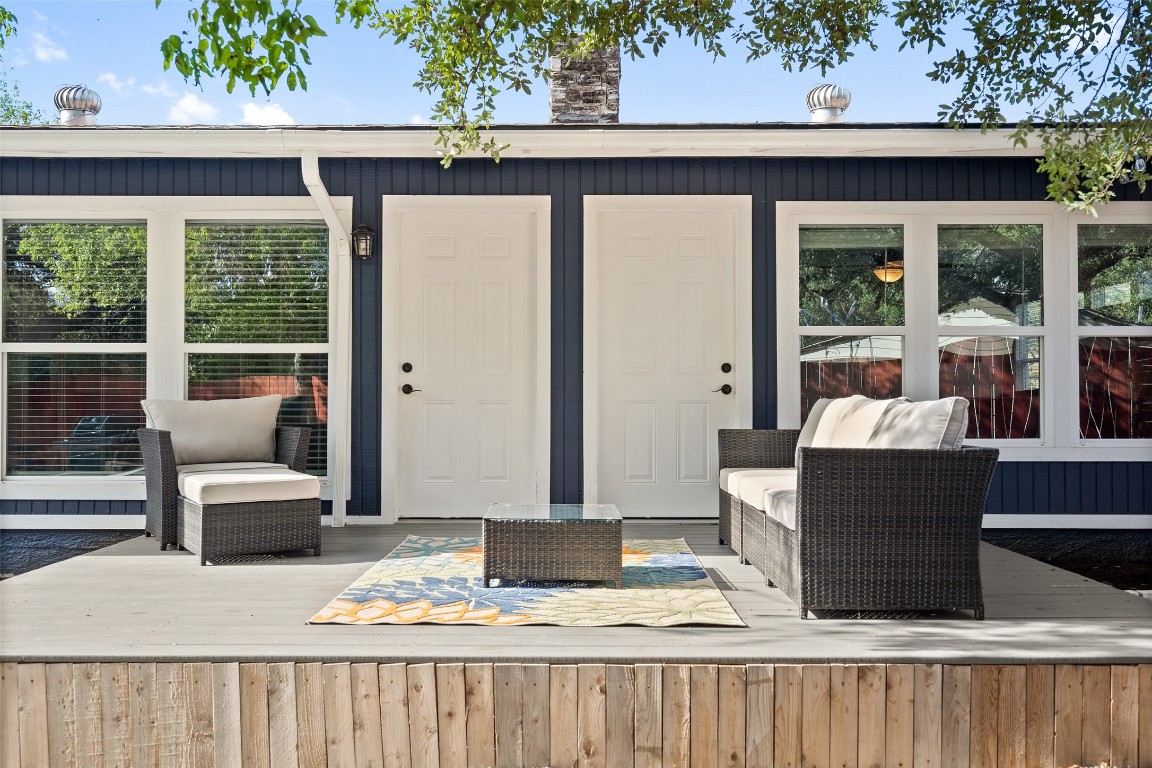 35 Presidio Road Wimberley, TX 78676 - Photo 6 of 39 a outdoor living space with furniture