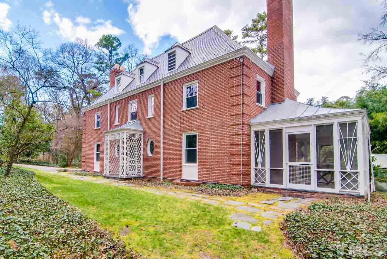 208 Pineview Road Durham, NC 27707 - Photo 1 of 25 Gallery Image 1