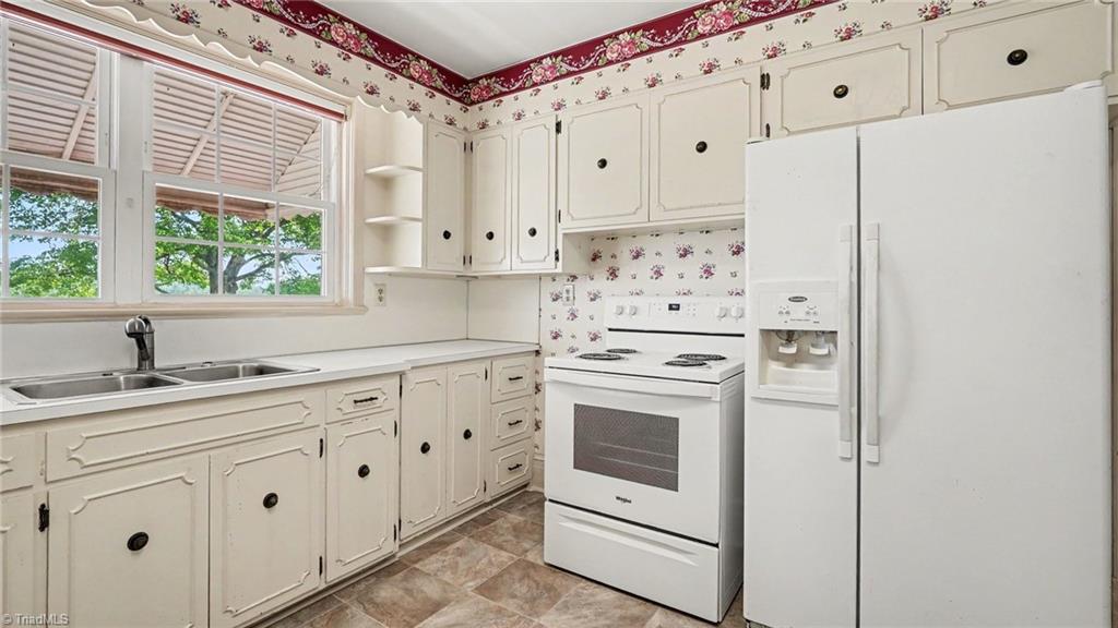 1940 Gold Hill Road Asheboro, NC 27203 - Photo 9 of 28