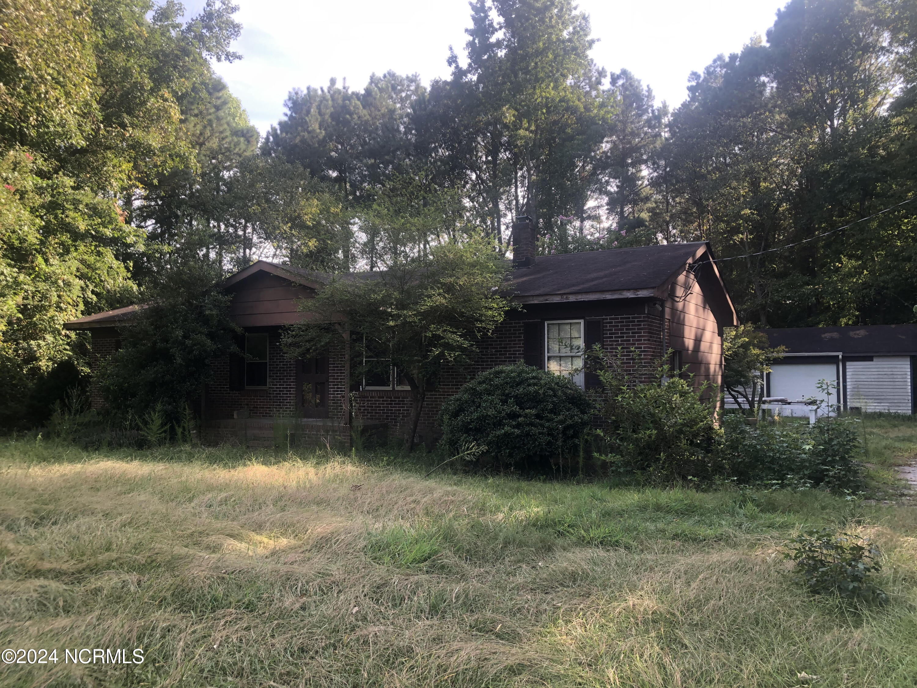 2765 Fort Run Road Snow Hill, NC 28580 - Photo 1 of 11 FRONT