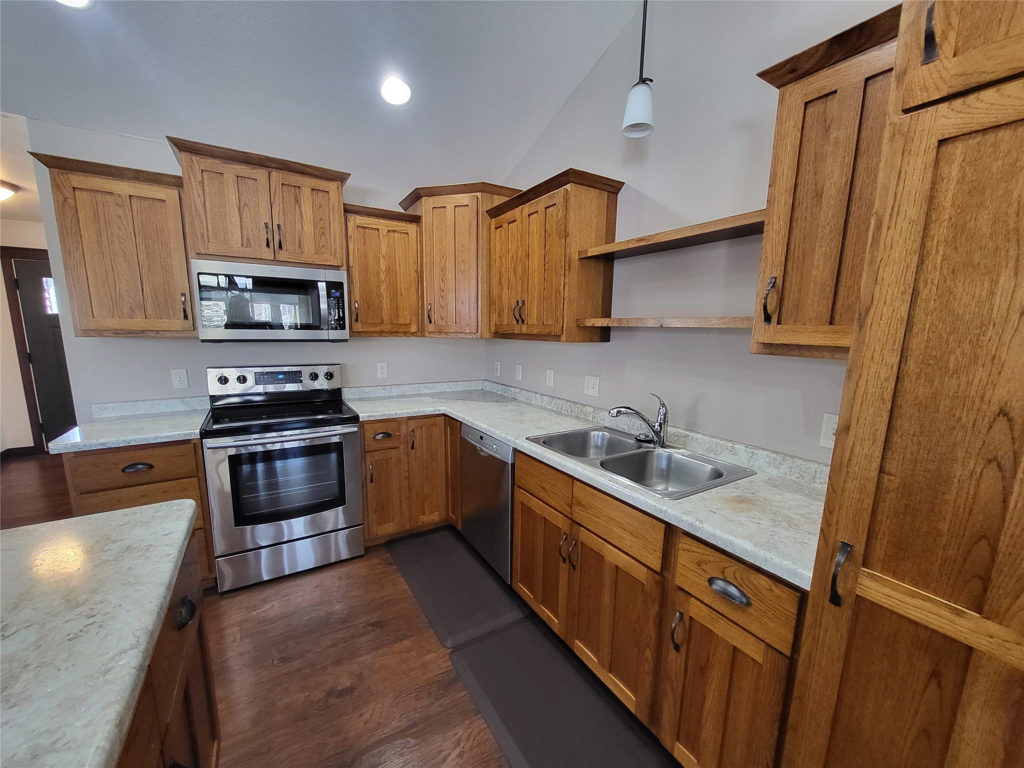 231 East Thomas Street Rice Lake, WI 54868 - Photo 9 of 28
