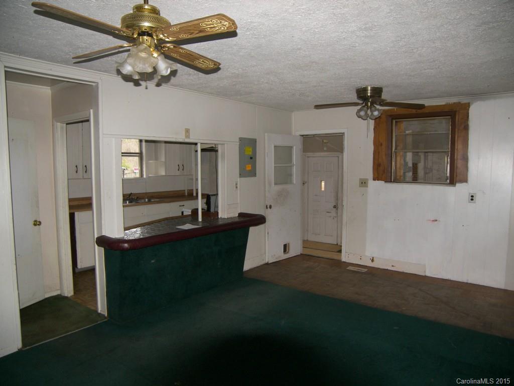 7440 Wallace Road Charlotte, NC 28212 - Photo 4 of 14 Gallery Image 4