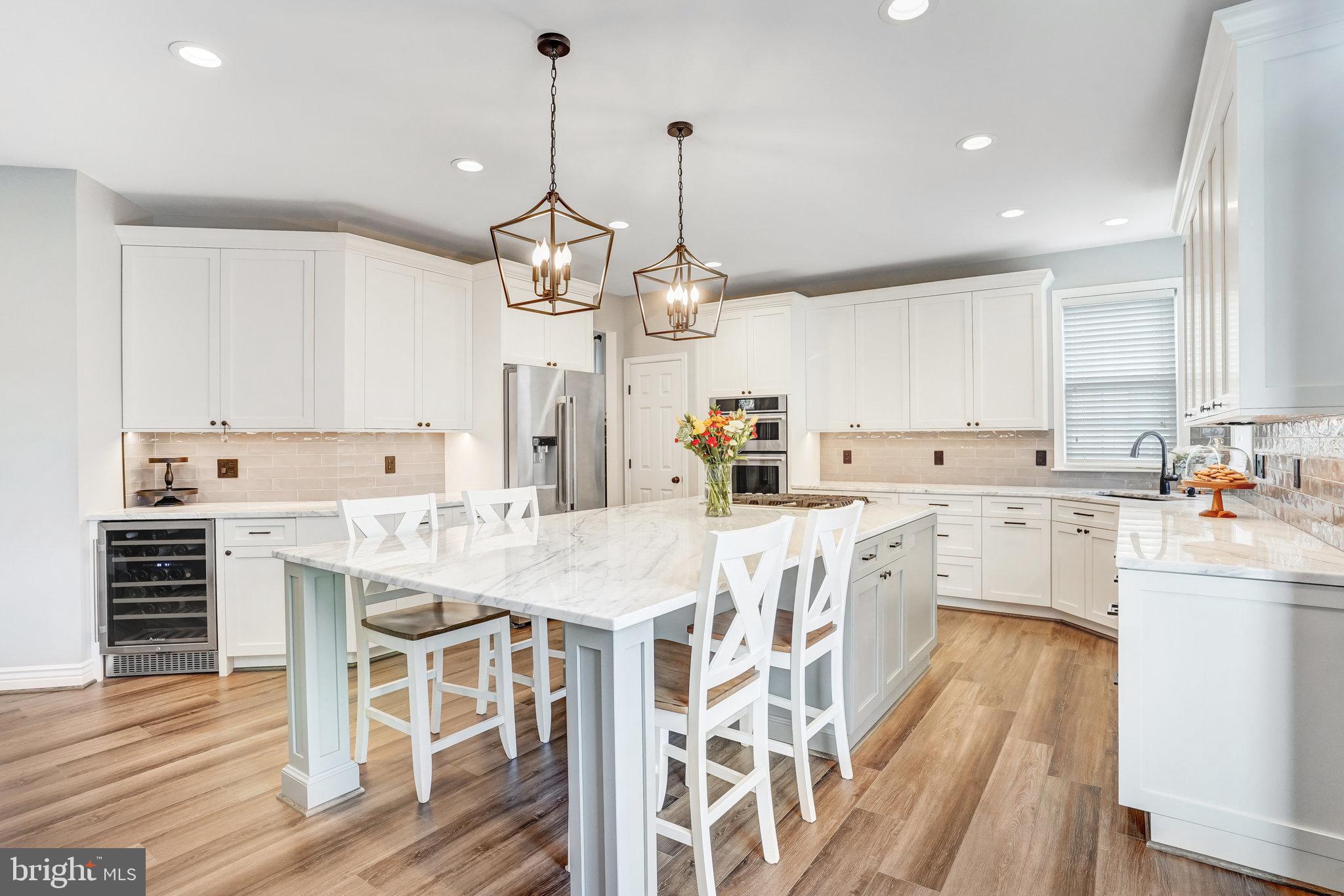 7524 Rio Grande Way Gainesville, VA 20155 - Photo 16 of 64 Large island with room for 6 chairs