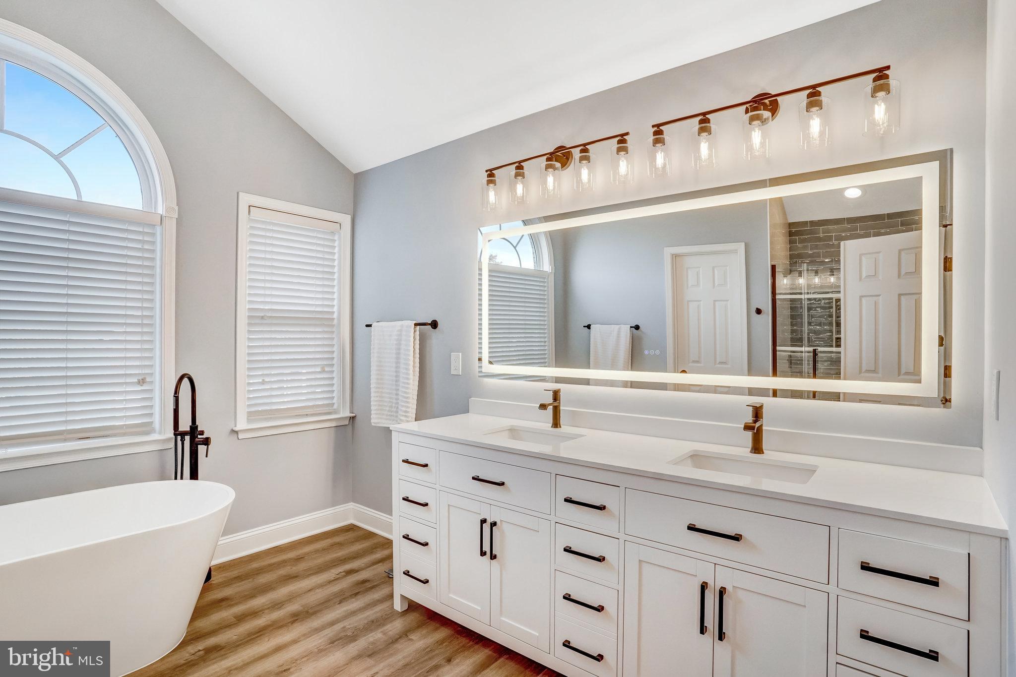7524 Rio Grande Way Gainesville, VA 20155 - Photo 33 of 64 Primary bath