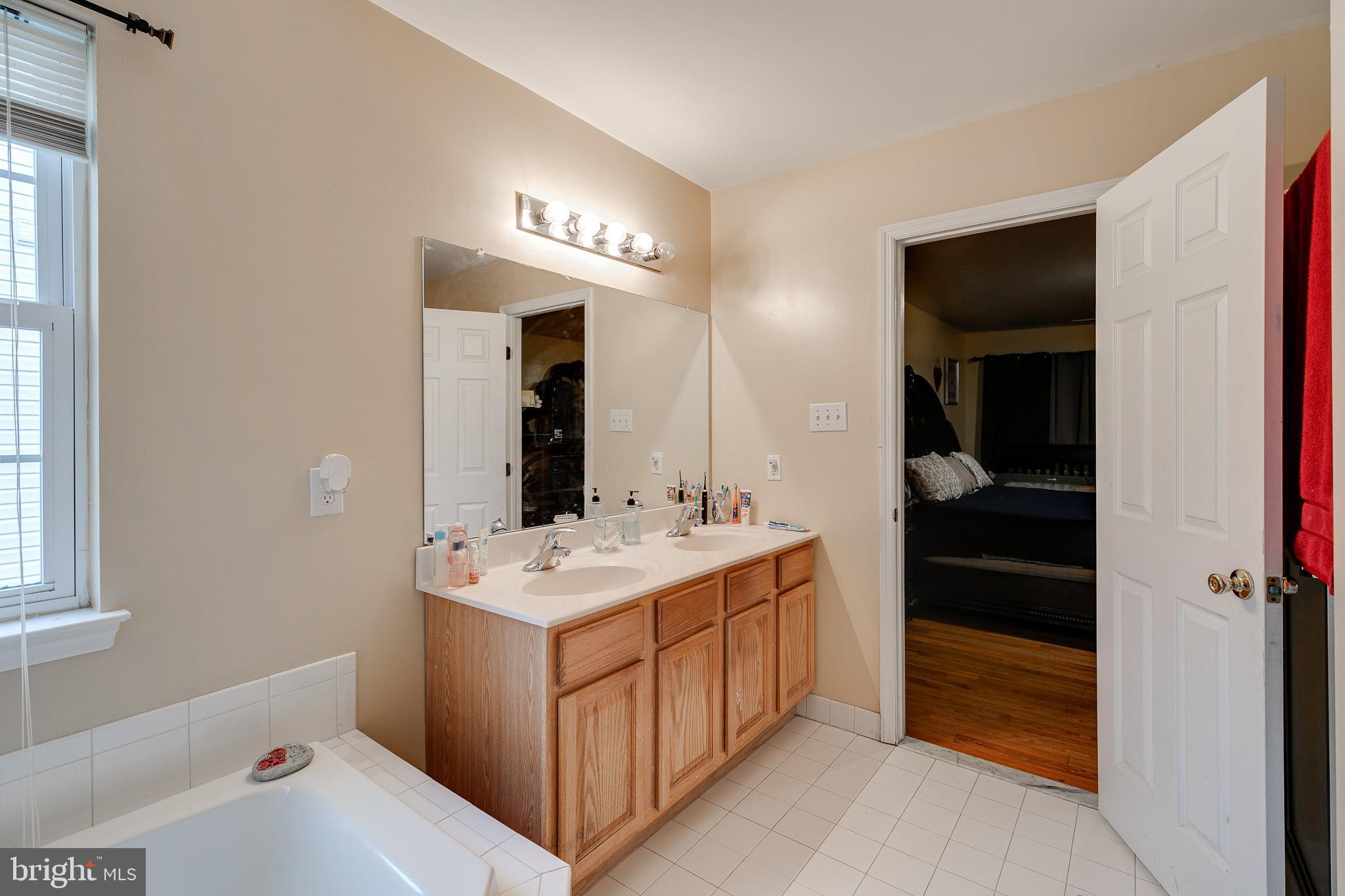 9160 Old Newtown Road Philadelphia, PA 19115 - Photo 21 of 33 Gallery Image 21