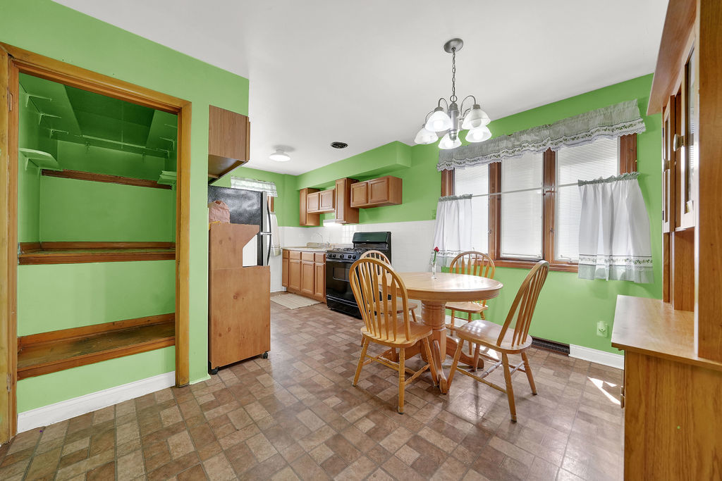 5249 South Ridgeway Avenue Chicago, IL 60632 - Photo 7 of 19 Gallery Image 7