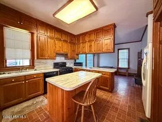 $364,500 | 407 South King Street, Windsor, NC 27983