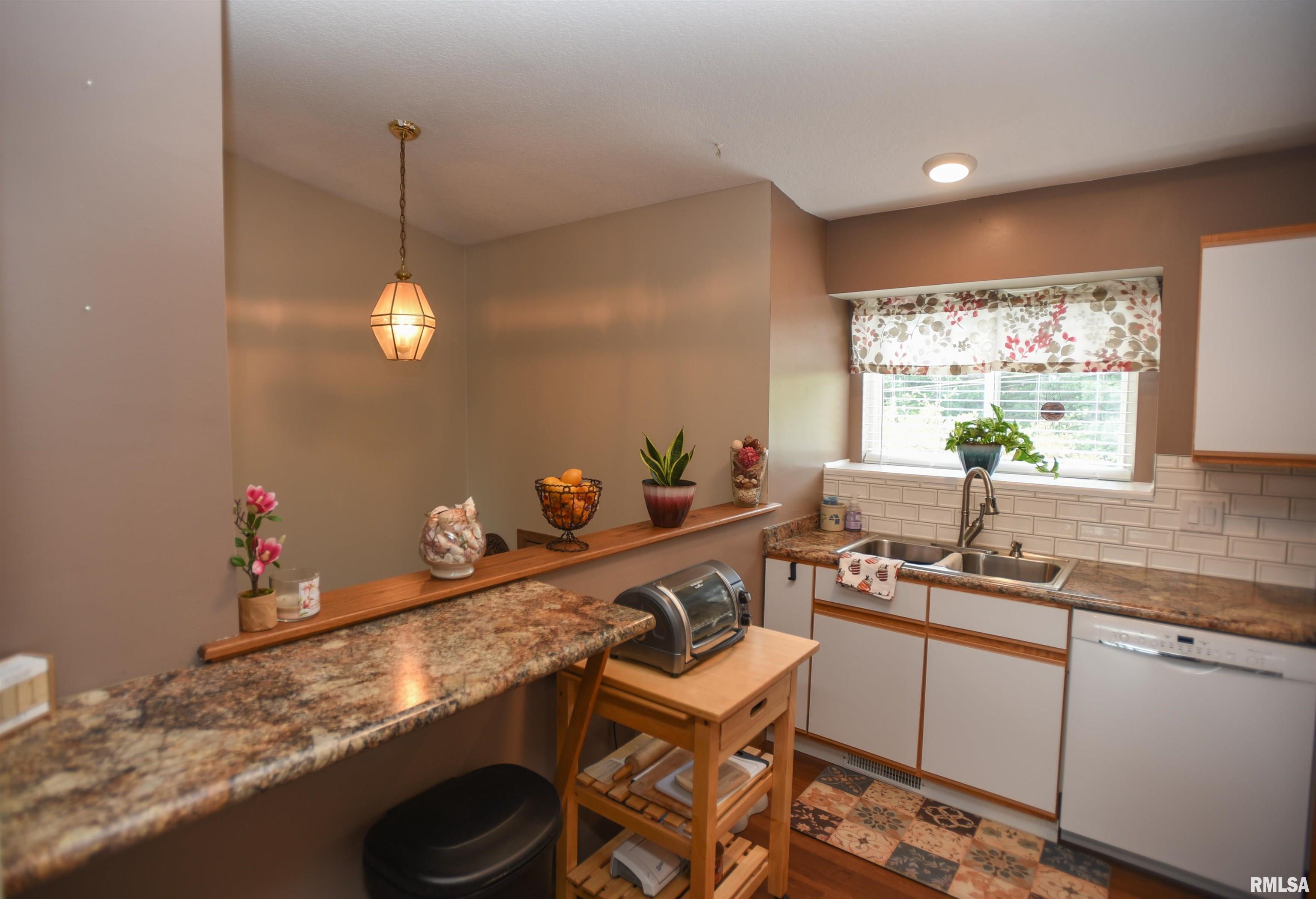 3010 3rd Street, Unit 8 Moline, IL 61265 - Photo 21 of 22