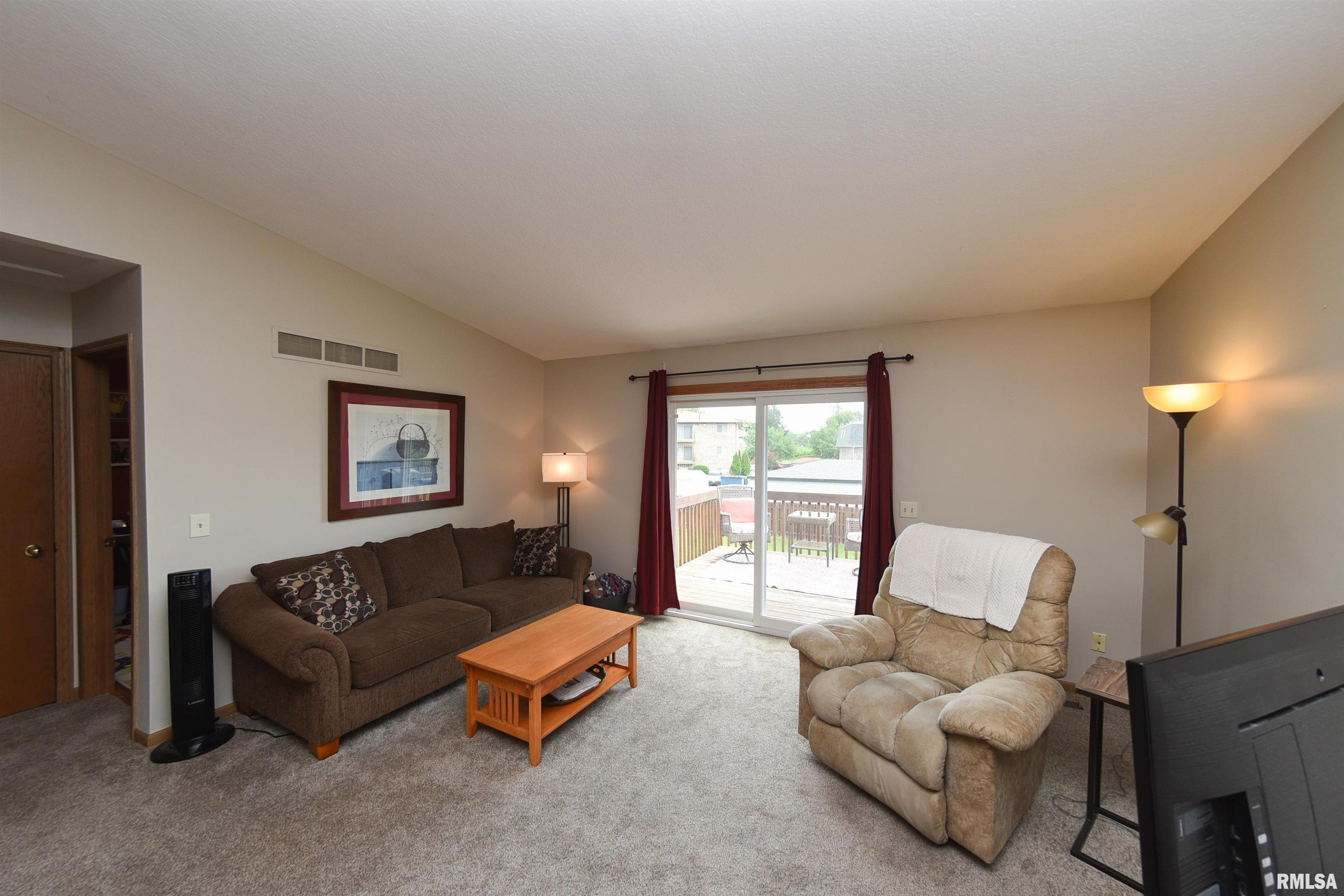 3010 3rd Street, Unit 8 Moline, IL 61265 - Photo 8 of 22