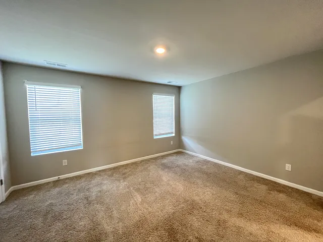 $1,575 | 800 Dallas Drive, Columbia, TN 38401