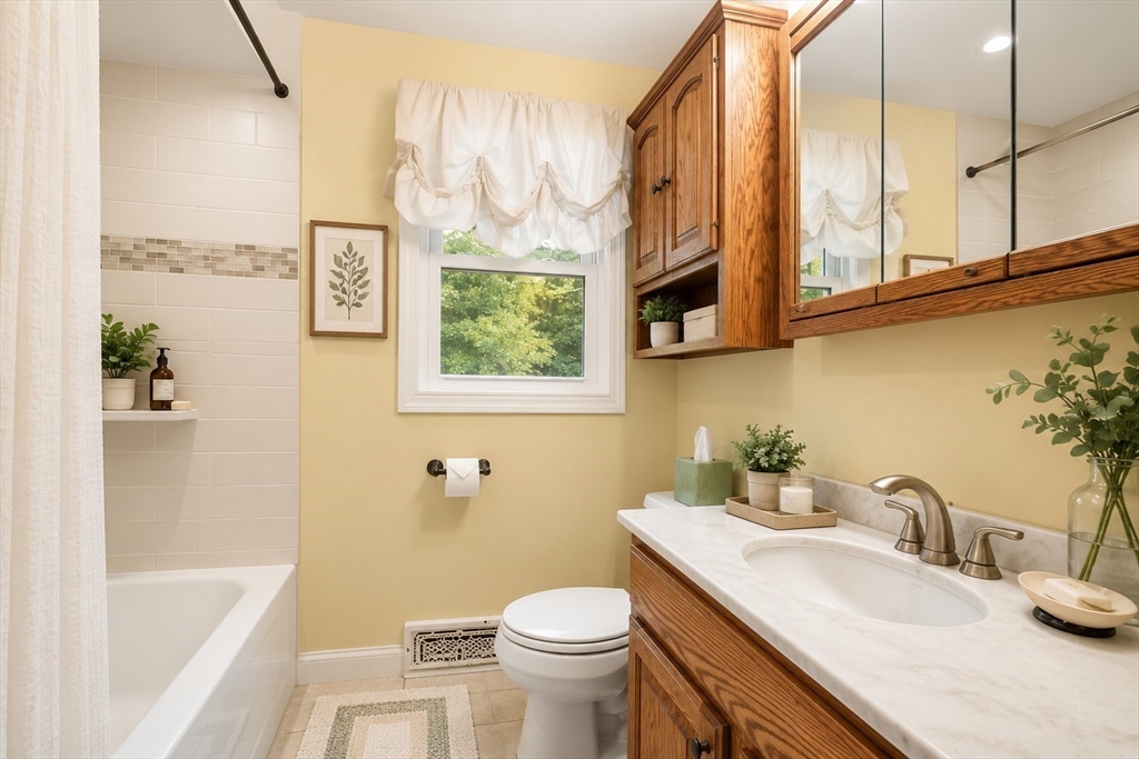 155 Turnpike Road Chelmsford, MA 01824 - Photo 13 of 35