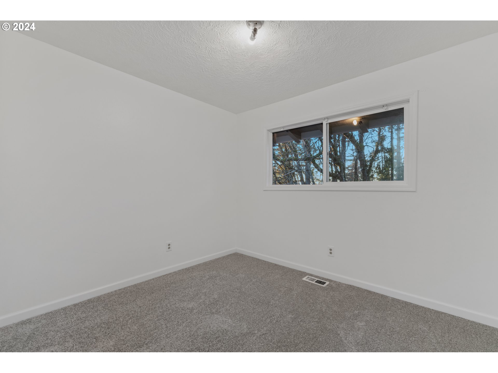 500 Lane Road Woodland, WA 98674 - Photo 21 of 30 Bedroom