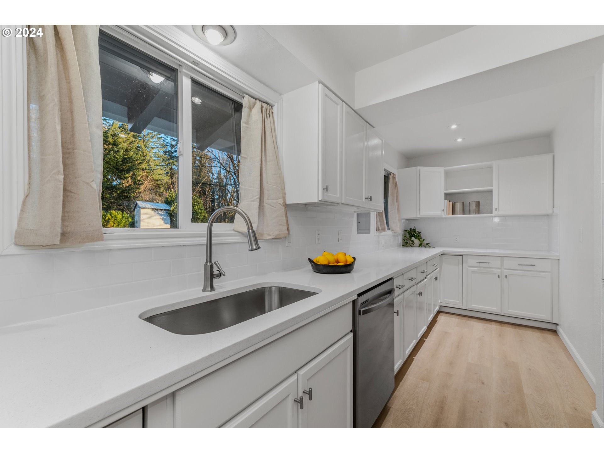 500 Lane Road Woodland, WA 98674 - Photo 8 of 30 Kitchen