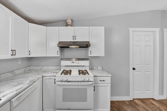 $217,500 | 23767 230th Avenue, Paris, MI 49338