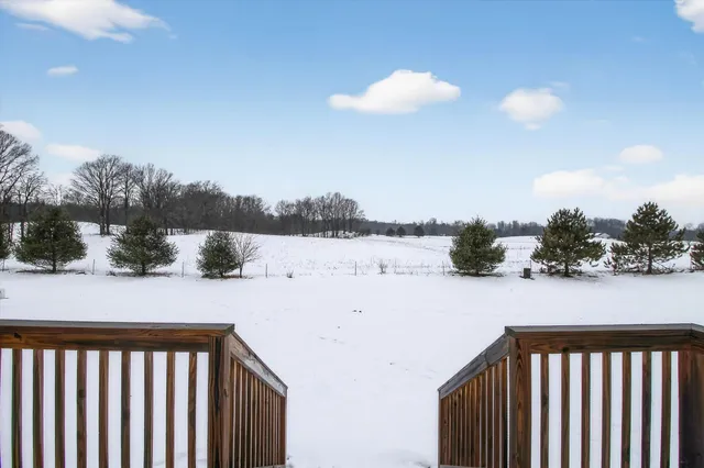 $217,500 | 23767 230th Avenue, Paris, MI 49338