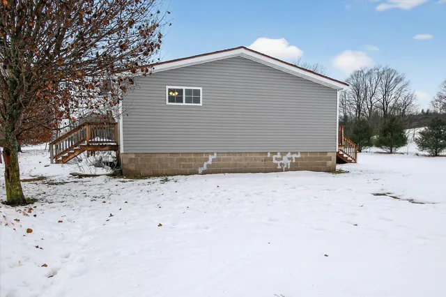 $217,500 | 23767 230th Avenue, Paris, MI 49338
