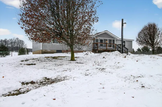 $217,500 | 23767 230th Avenue, Paris, MI 49338