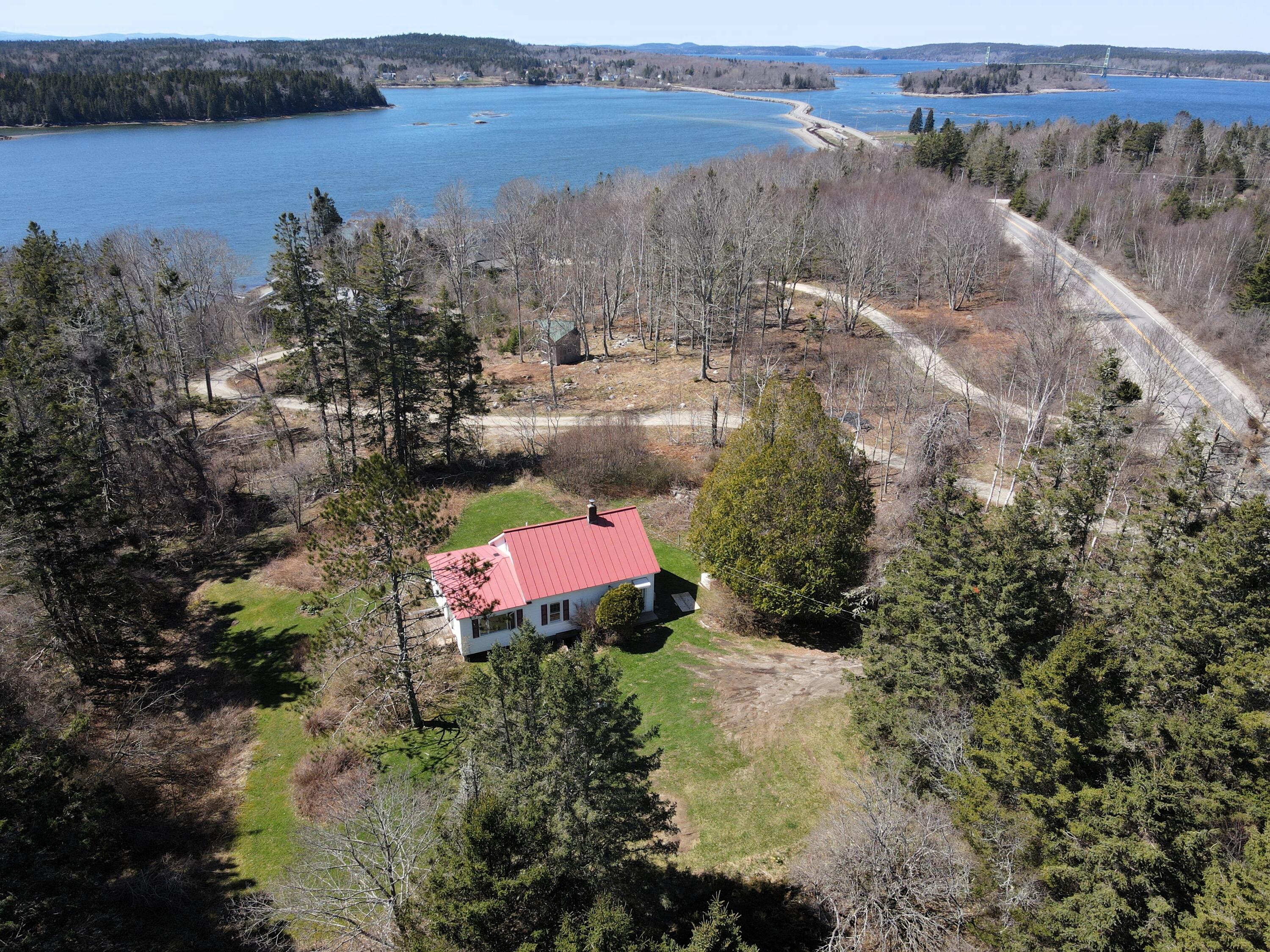 760 N Deer Isle Cottage