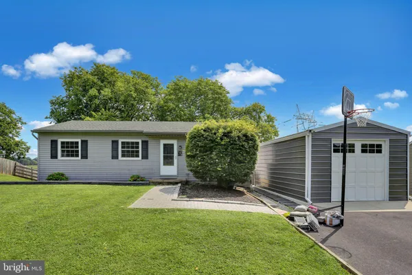 $315,000 | 138 Eleanor Drive, Marietta, PA 17547