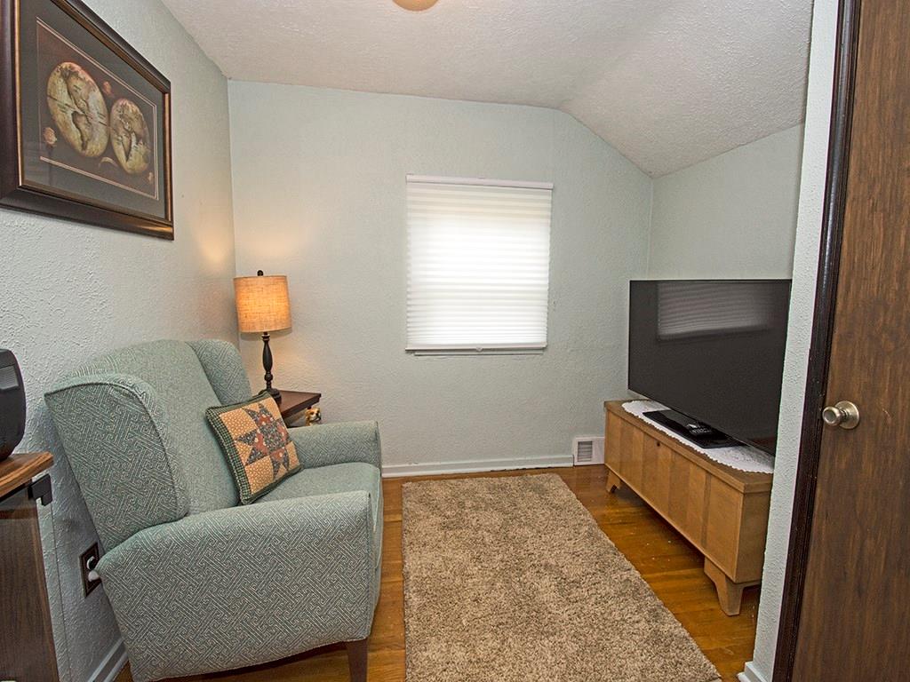 1567 Riverside Drive Verona, PA 15147 - Photo 11 of 17 Gallery Image 11