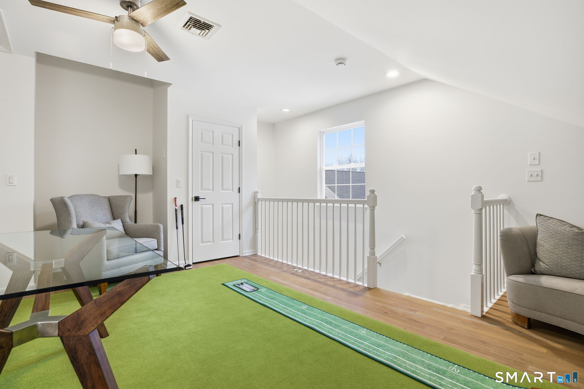 180 Turn Of River Road, Unit 5D Stamford, CT 06905 - Photo 28 of 37