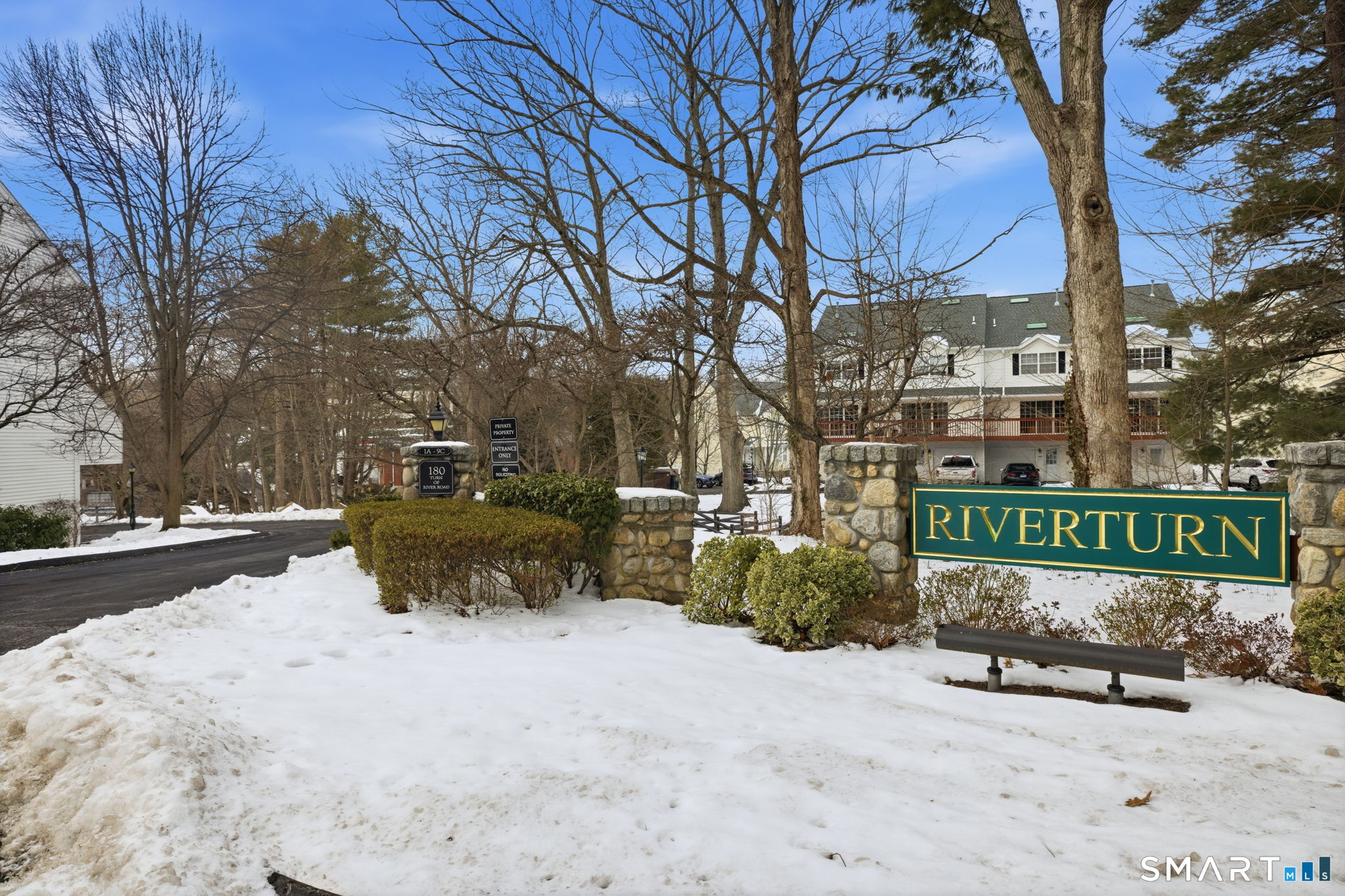 180 Turn Of River Road, Unit 5D Stamford, CT 06905 - Photo 4 of 37