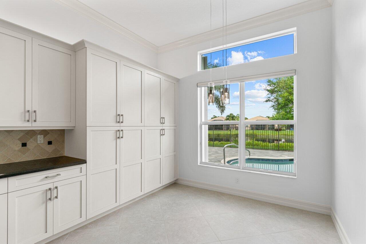 9039 Ribbons Ridge Point Boynton Beach, FL 33473 - Photo 10 of 51 Kitchen