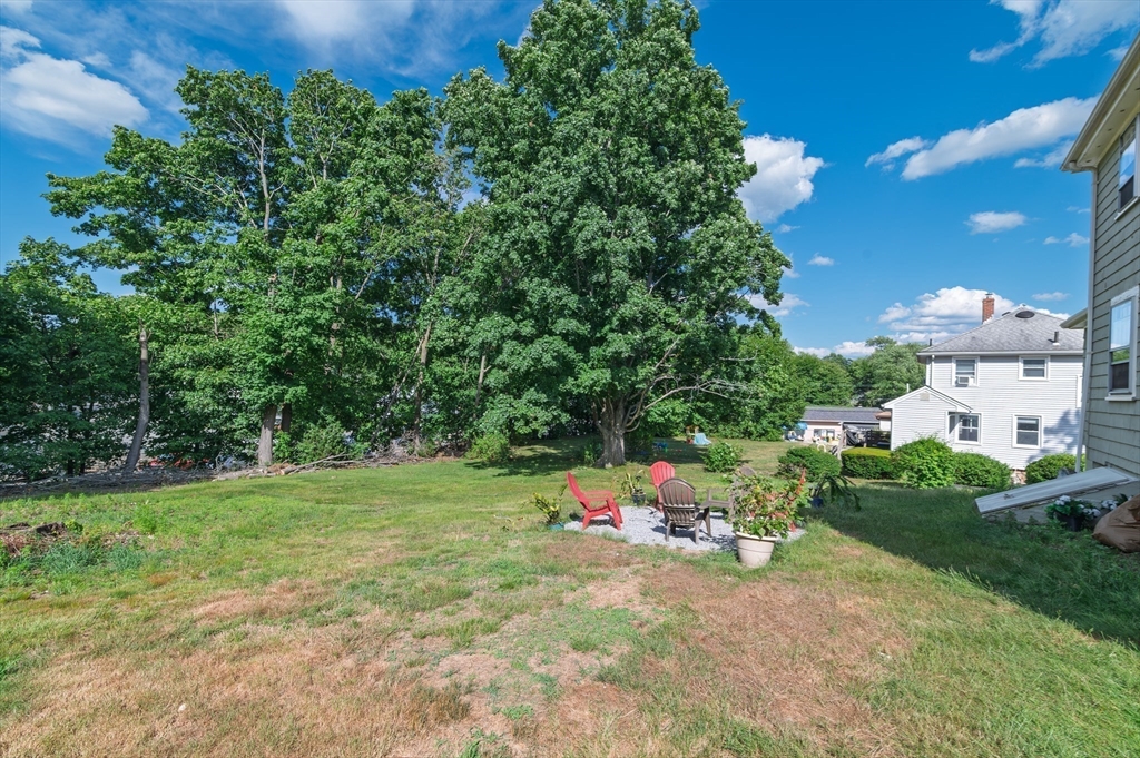 19 Riley Avenue Weymouth, MA 02189 - Photo 32 of 40