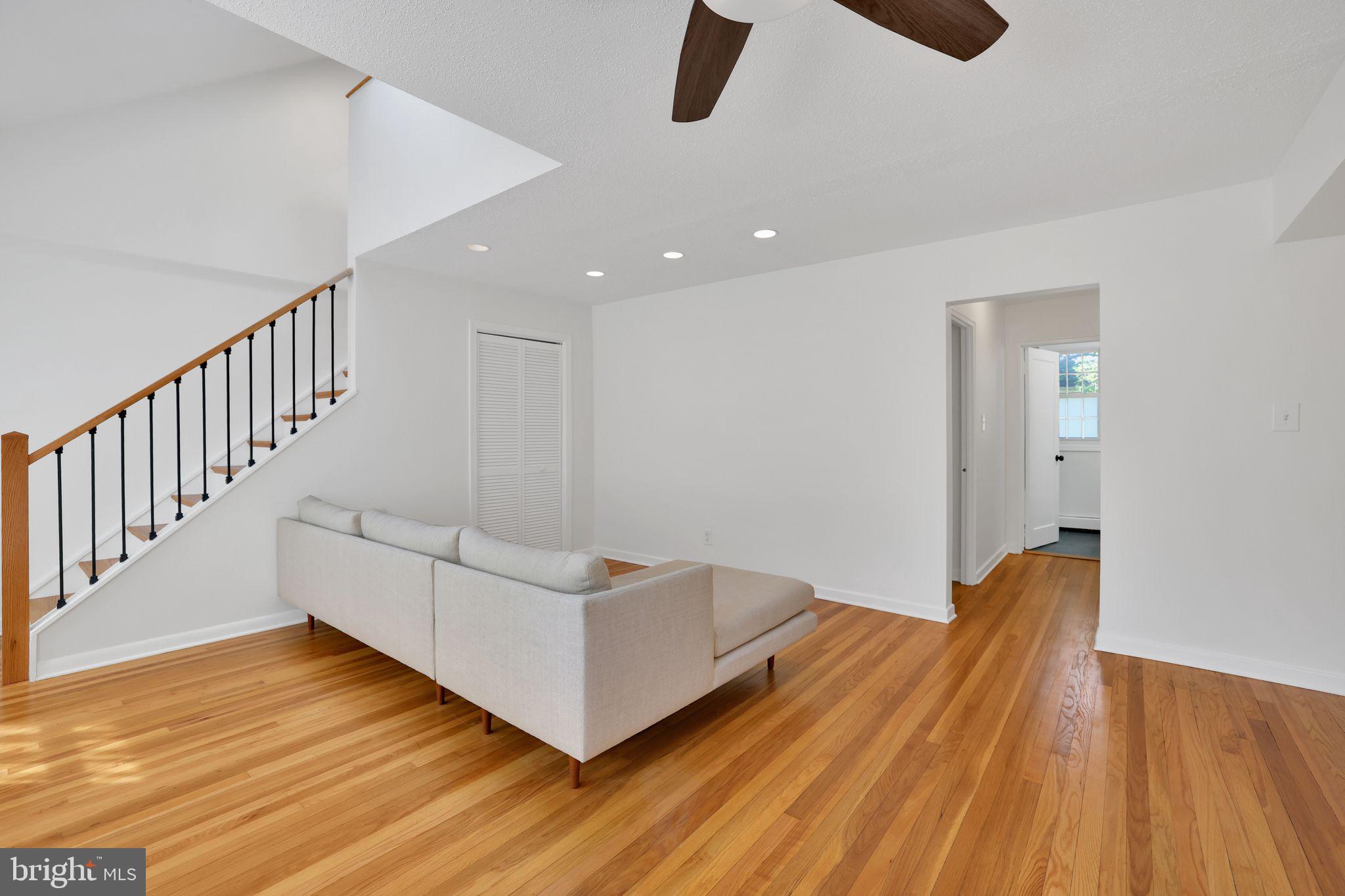 2312 Colston Drive, Unit 201 Silver Spring, MD 20910 - Photo 3 of 29