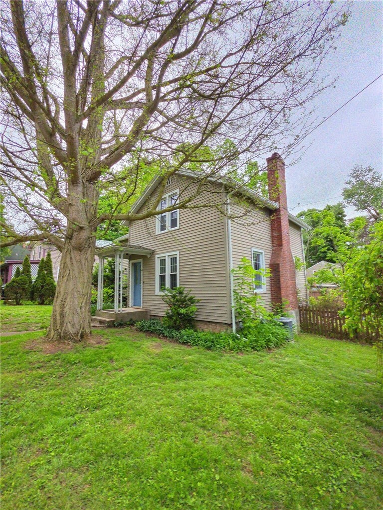 4 Seminary Street Springport, NY 13160 - Photo 2 of 27