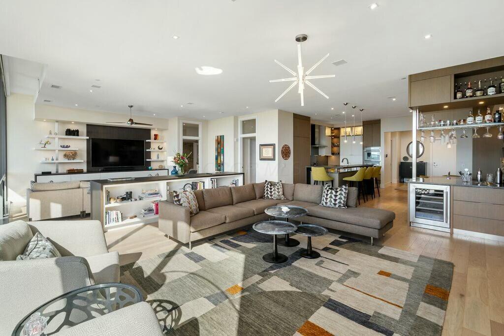300 West Spring Street, Unit 703 Columbus, OH 43215 - Photo 3 of 32 tempImage4K54LB