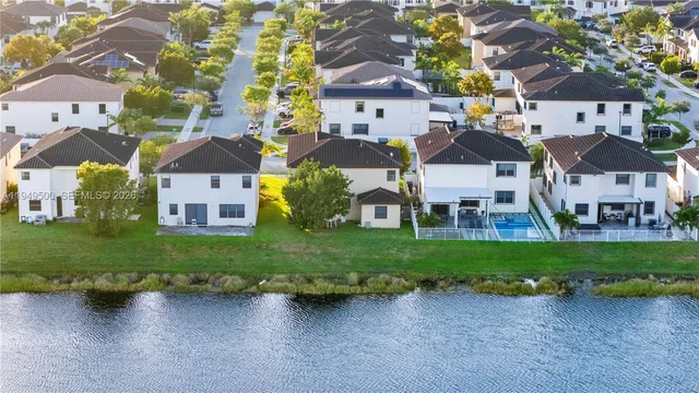 $4,000 | 9411 West 35th Avenue, Hialeah, FL 33018