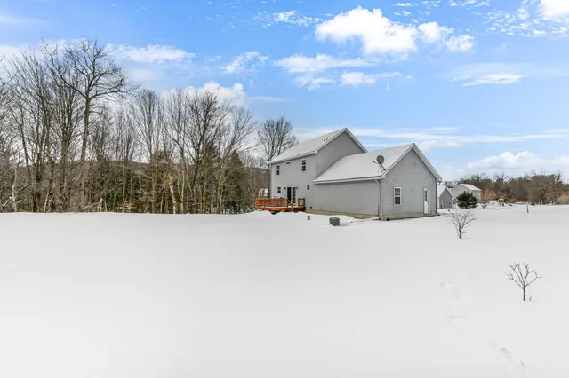$529,900 | 34 Leach Road, Fairfax, VT 05454